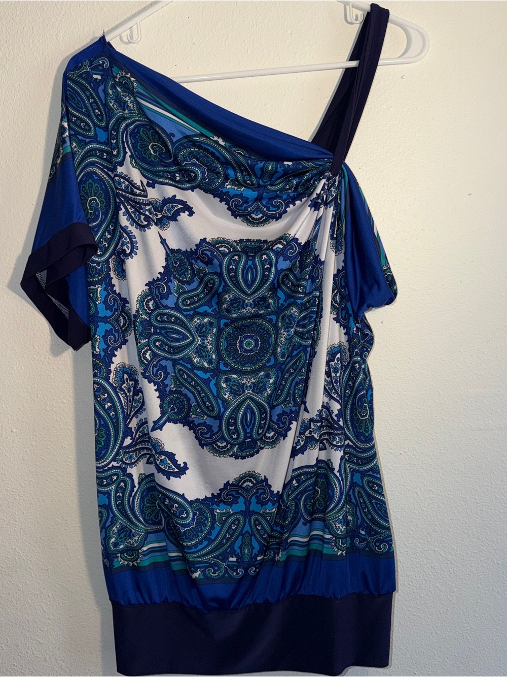Maurices Blue Paisley One-Shoulder Top with Navy Trim, y2k style sz 0 or XL